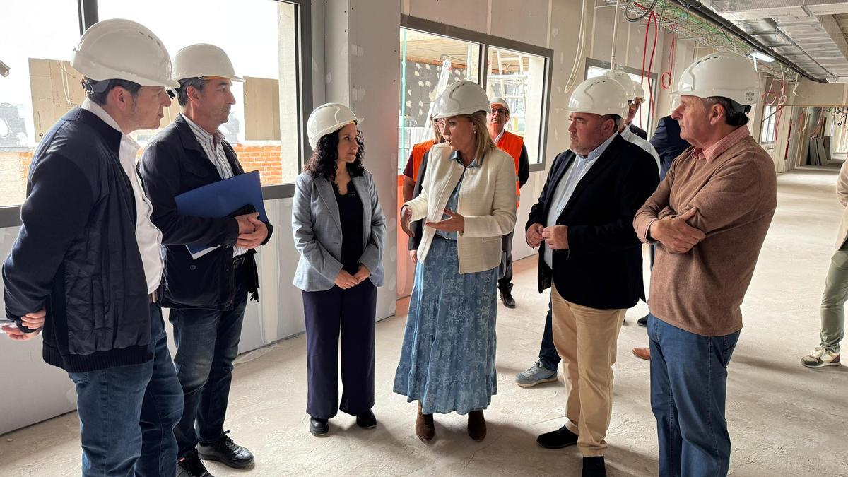 Camarero compromó los avances de las obras de la residencia para mayores de Sant Joan de Moró.