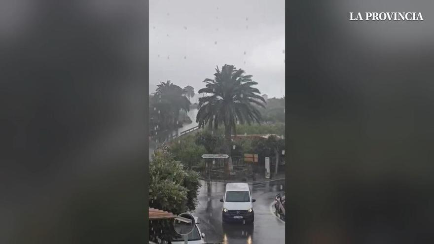 La lluvia irrumpe en Fataga en plena evolución del temporal en Gran Canaria