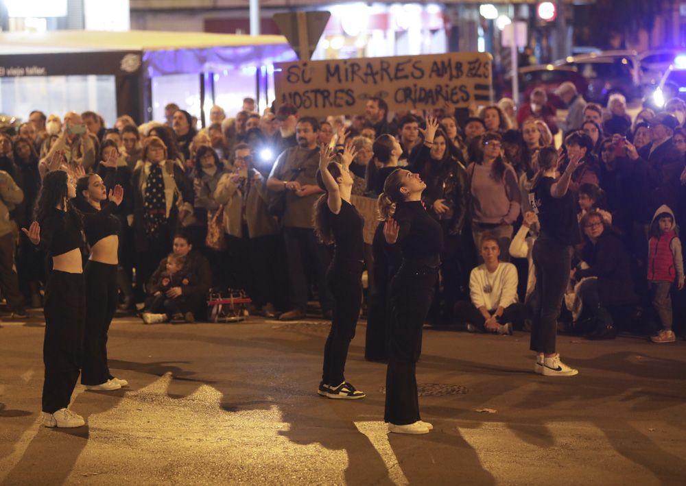 Sagunt grita contra la violencia machista el 25N