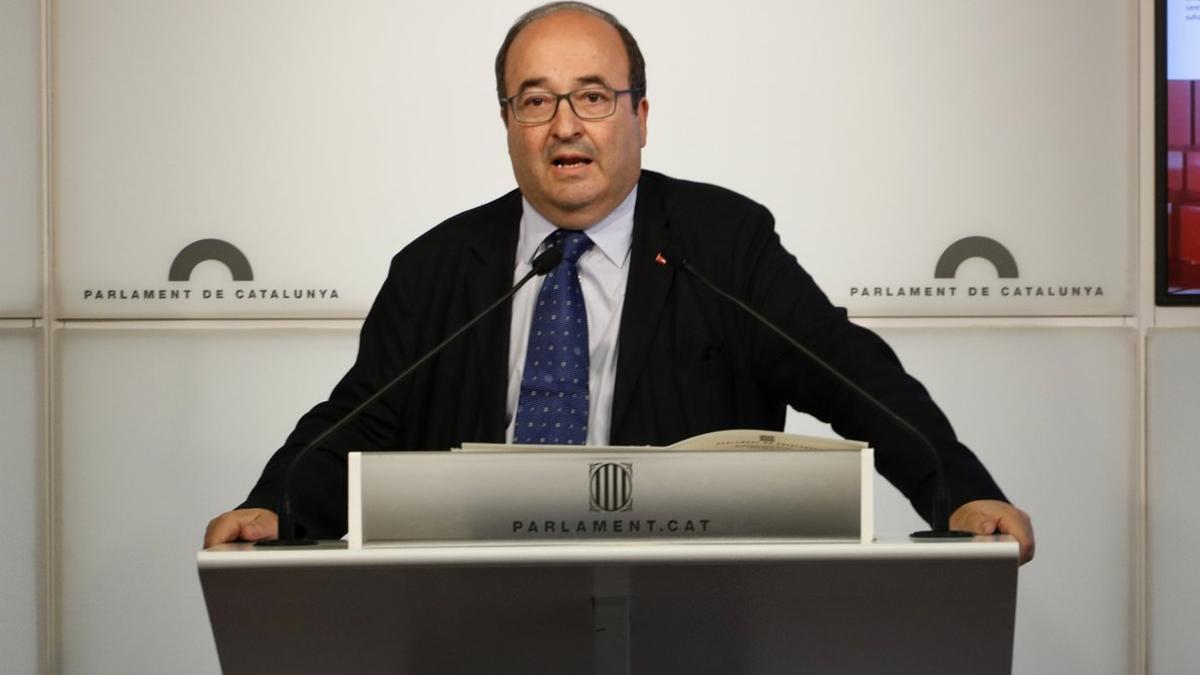 El líder del PSC, Miquel Iceta, durante una comparecencia en el Parlament.