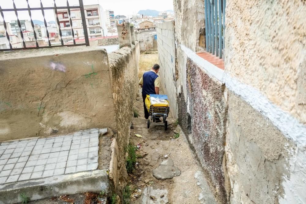 Historia de un barrio decadente en Elda