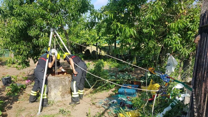 Tareas de rescate en el pozo. // FdV