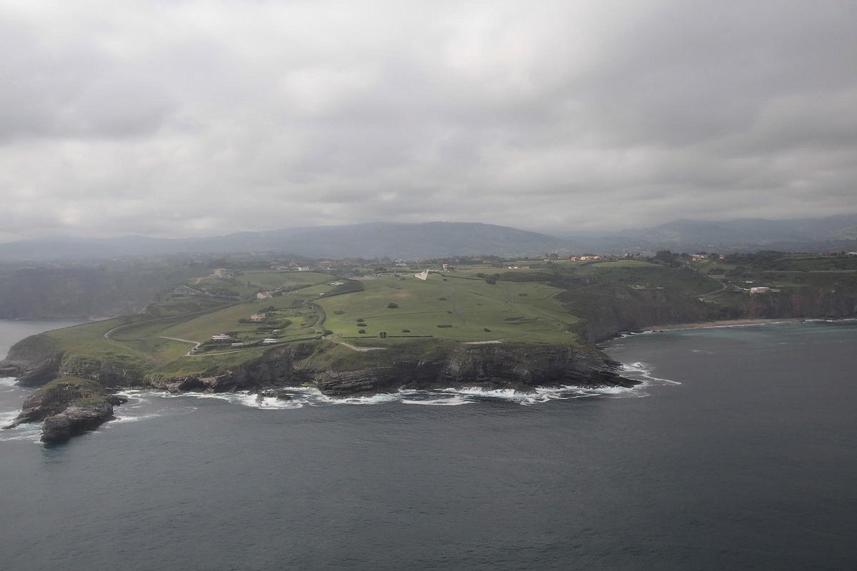 Una vista de la senda del Cervigón.