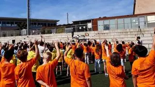 La 6a Trobada de Cooperatives Escolars del Bages reuneix 600 infants a Castellgalí