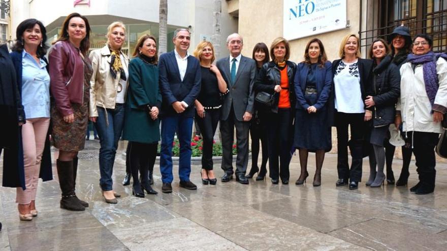 Elías Bendodo y cargos del PP celebraron ayer en el Museo Thyssen el Día de la Mujer.