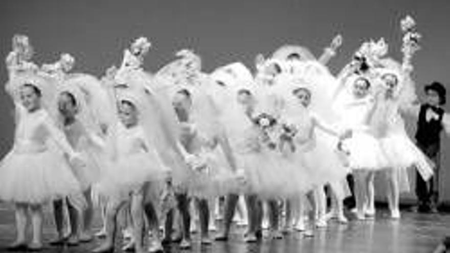 El Gran Teatro acoge la VII danza maraton de Extremadura