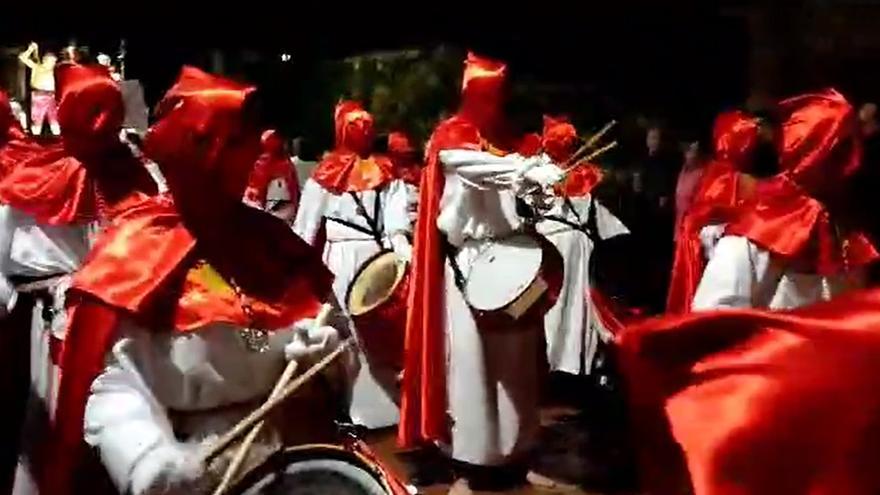 San Pedro mima la cantera cofrade: así ha sido la procesión del Martes Santo en Avilés