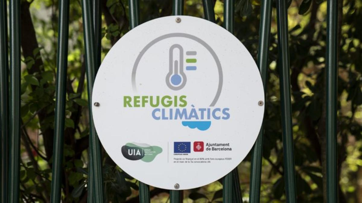 Cartel que indica que un equipamiento es refugio climático