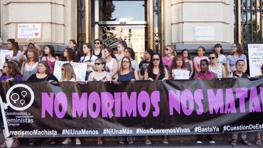 Los 90, década clave para las violencias contra la mujer