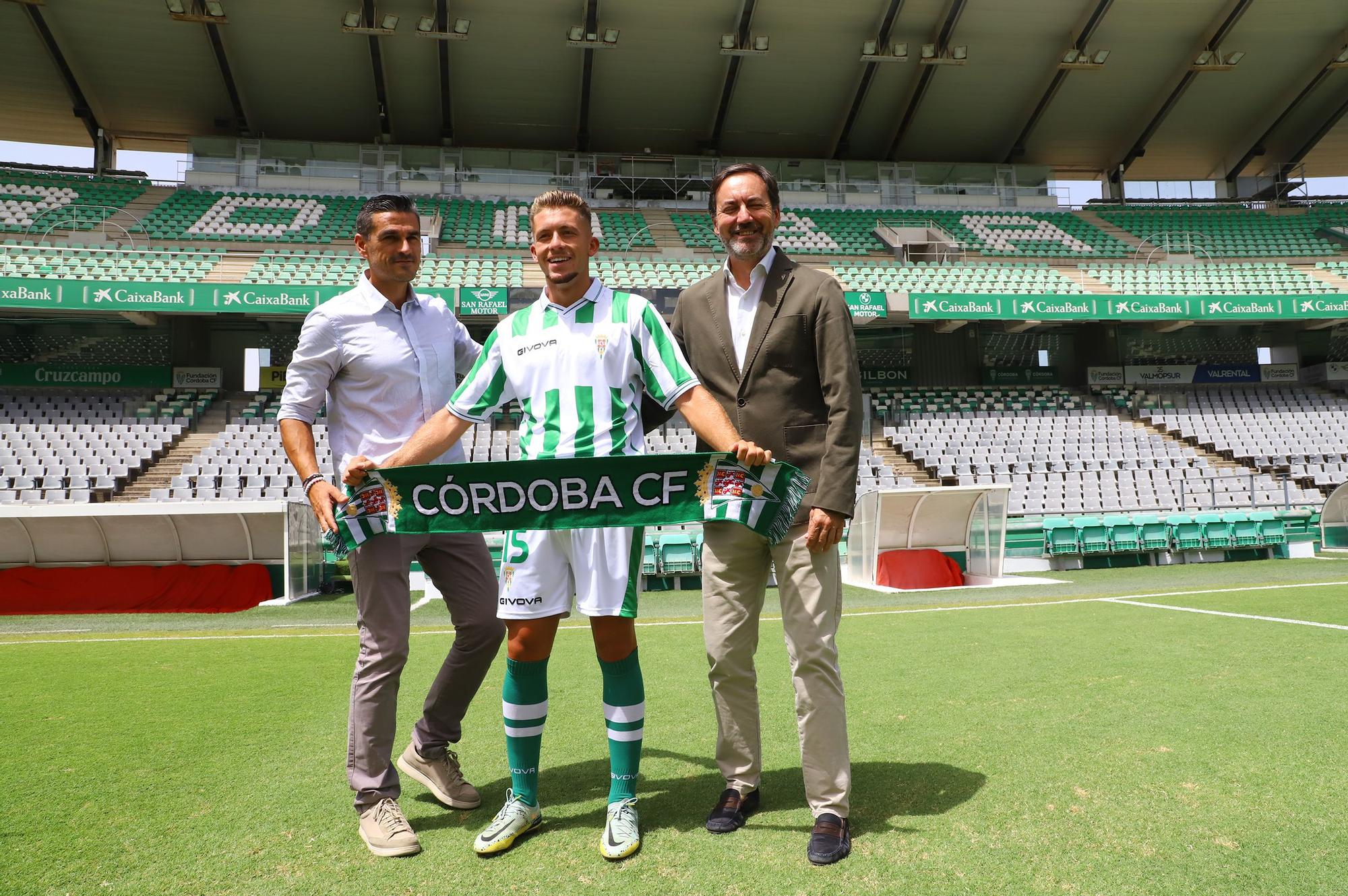 Isma Ruiz presentado como nuevo jugador del Córdoba CF