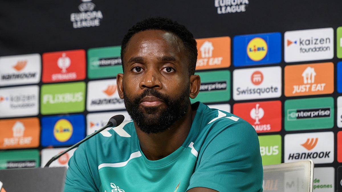 Bakambu: "Estoy metiendo goles y tengo que aprovecharlo"