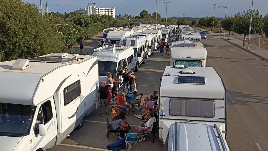 Protesta de autocaravanas en Mallorca: Los caravanistas reclamarán en Palma zonas para pernoctar y acampar