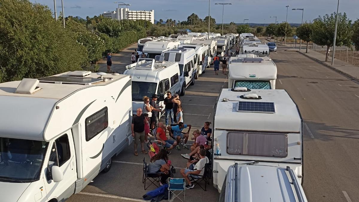 Caravanistas concentrados el pasado septiembre en el polígono de Ca na Lloreta.