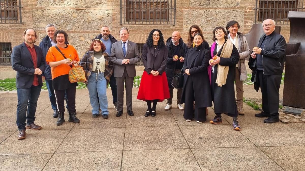 Los miembros de la candidatura de Oviedo a la Capital Europea de la cultura, hoy en Madrid