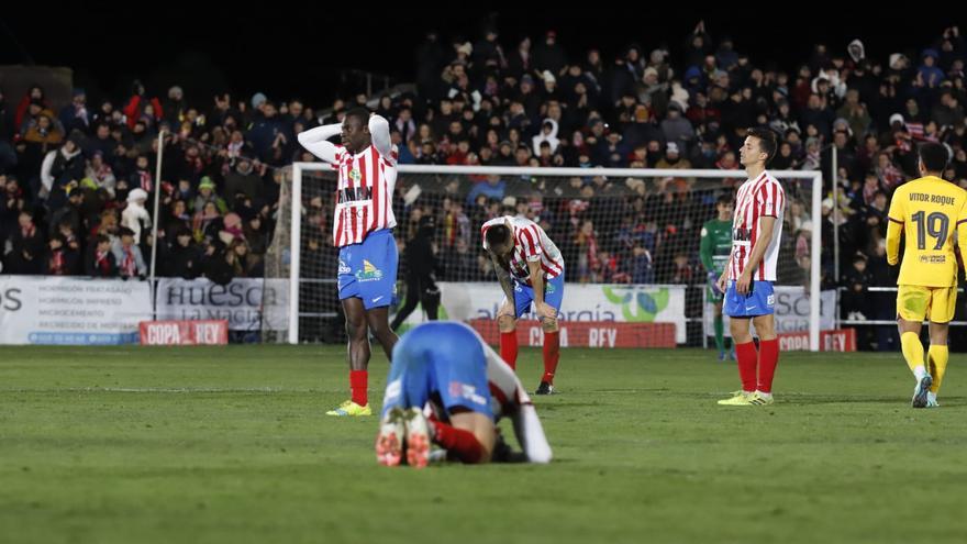 En imágenes | La UD Barbastro roza la épica y cae derrotado contra el FC Barcelona (2-3)
