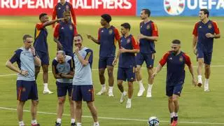 España-Escocia: fútbol para combatir el ruido con la Eurocopa al fondo