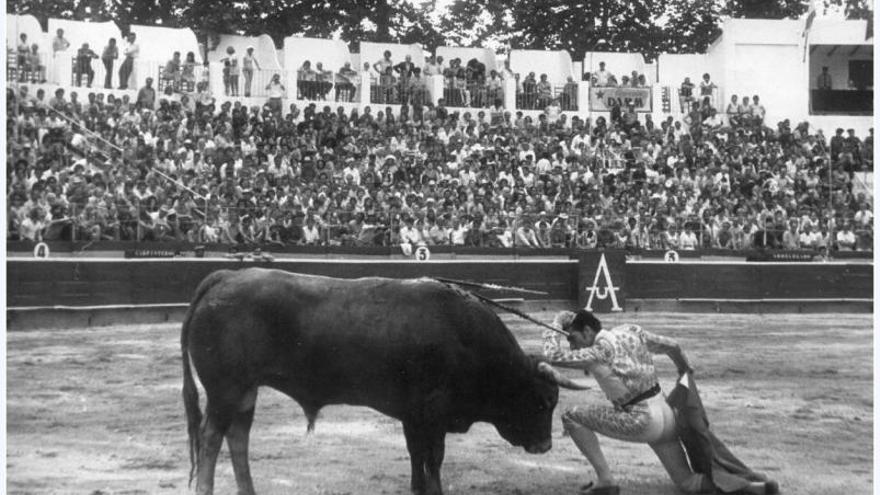 IMATGES DE LA TRAJECTÒRIA taurina d’Enrique Patón, l’únic matador de toros que hi ha hagut a les comarques gironines. 1 Enrique Patón a la plaça de toros de Girona. F  | PABLITO