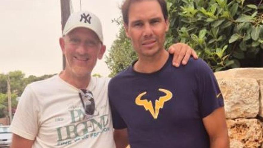 Se plantan en la casa de Rafa Nadal, llaman a la puerta y el tenista les abre: la insólita escena de unos turistas en Mallorca