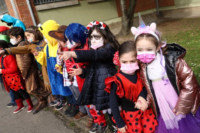 La celebración del carnaval en el colegio Begoña de Gijón, en imágenes