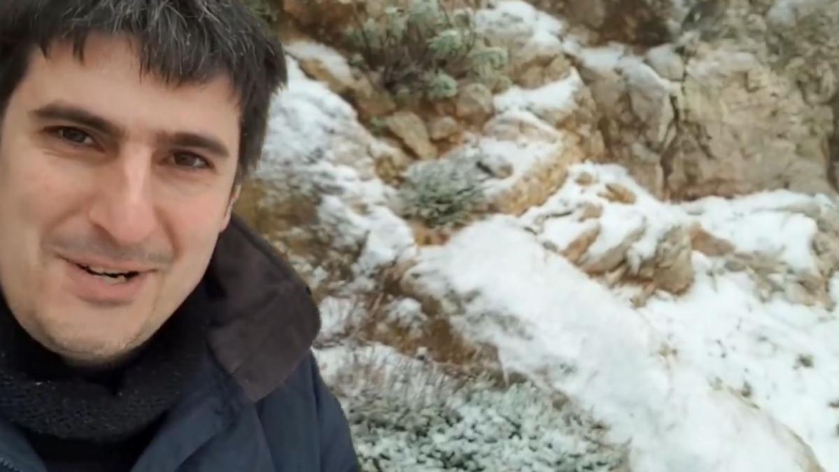 Alberto Dader con la nieve en la Serra de Tramuntana