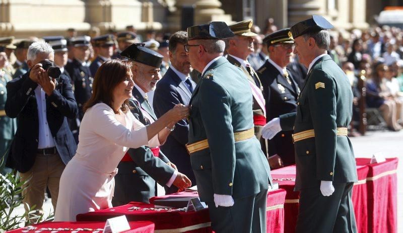 La Guardia Civil rinde homenaje a la Virgen del Pilar, su patrona.