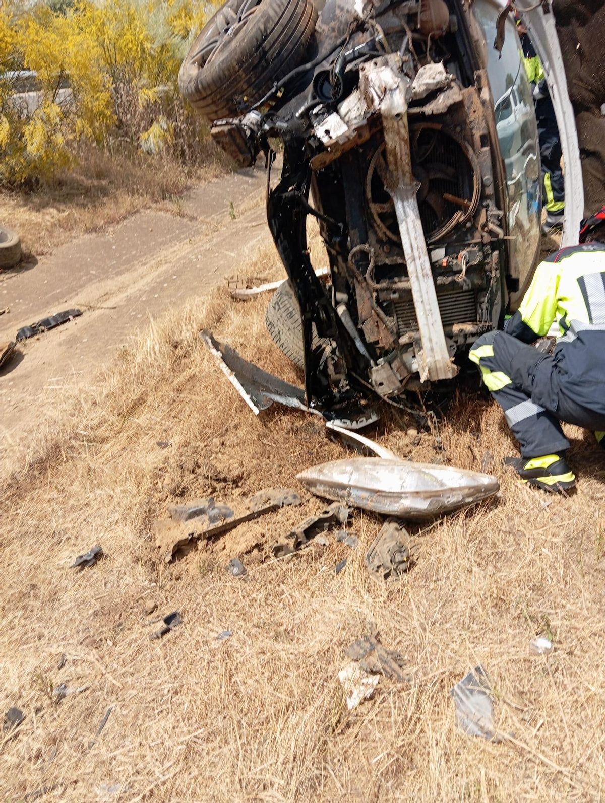 Intervención de los Bomberos tras el accidente.