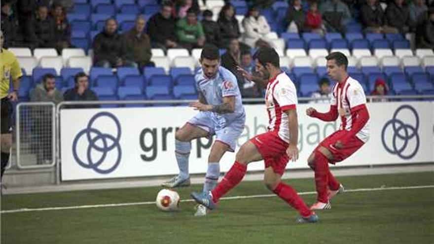 El Lucena empata frente al filial del Almería (1-1)