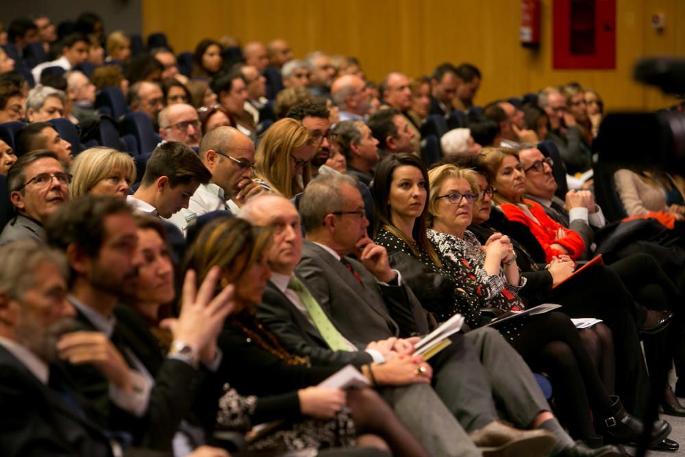 Graduación de alumnos de la Facultad de Económicas