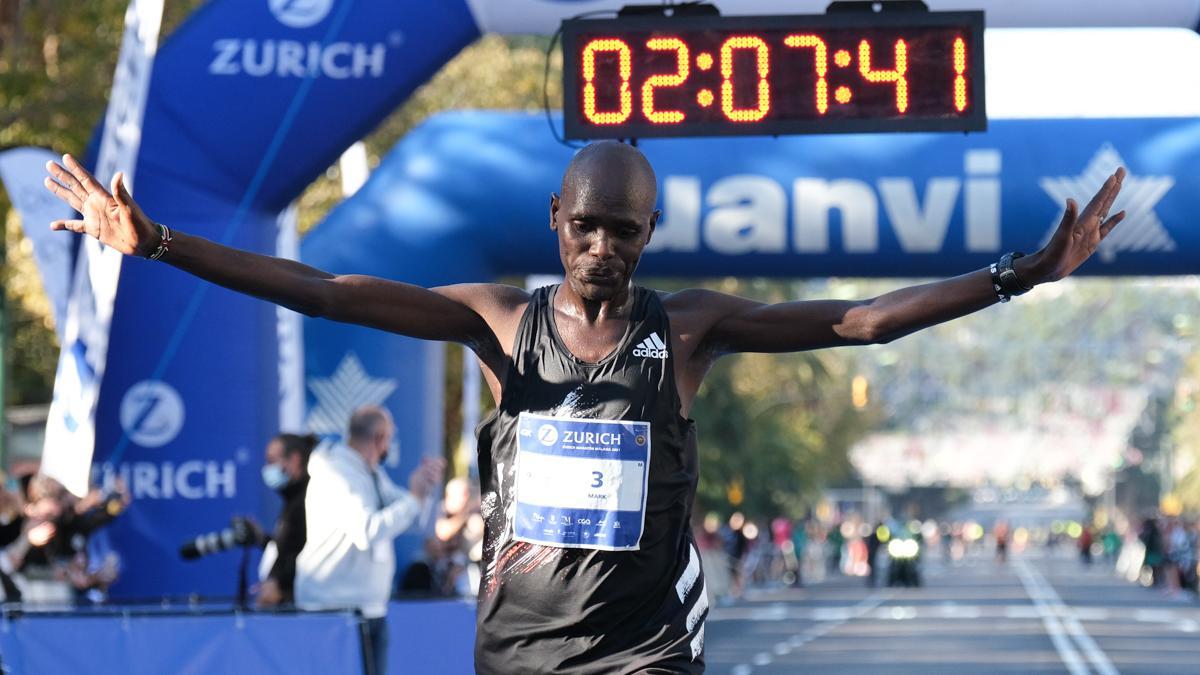 Las imágenes de la Zúrich Maratón de Málaga de 2021