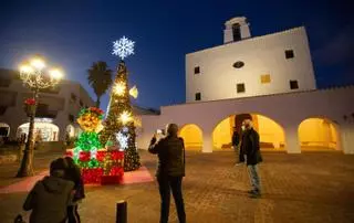 Una Navidad con títeres que suena a Héroes del Silencio