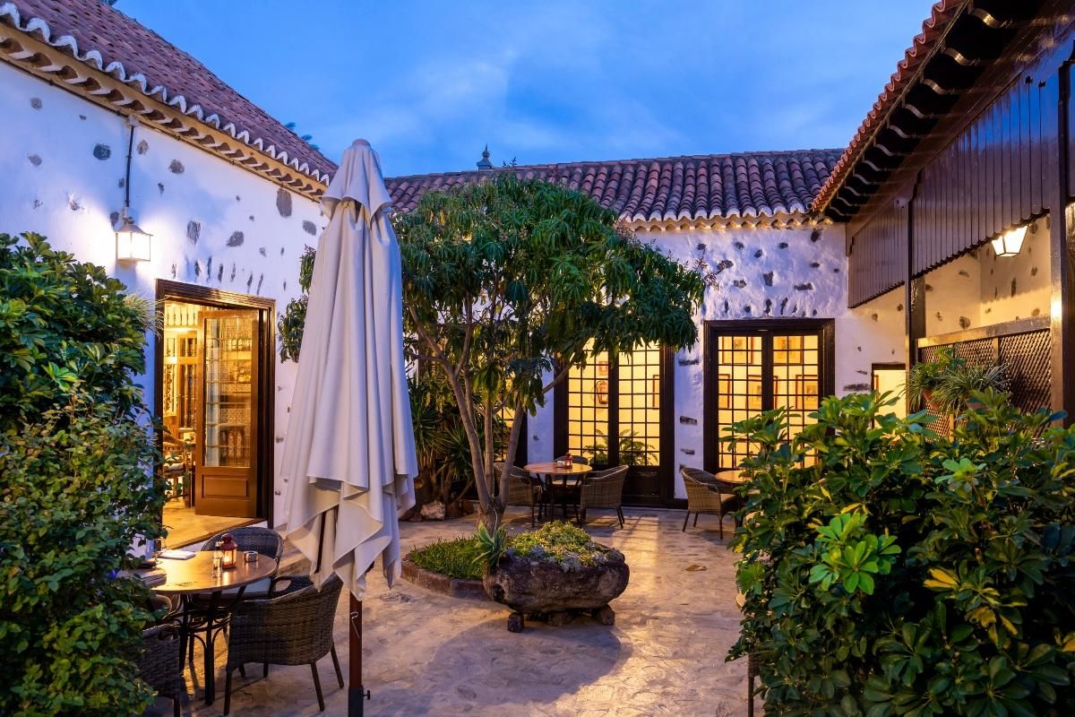 Disfruta de la arquitectura canaria en el parador de La Gomera.