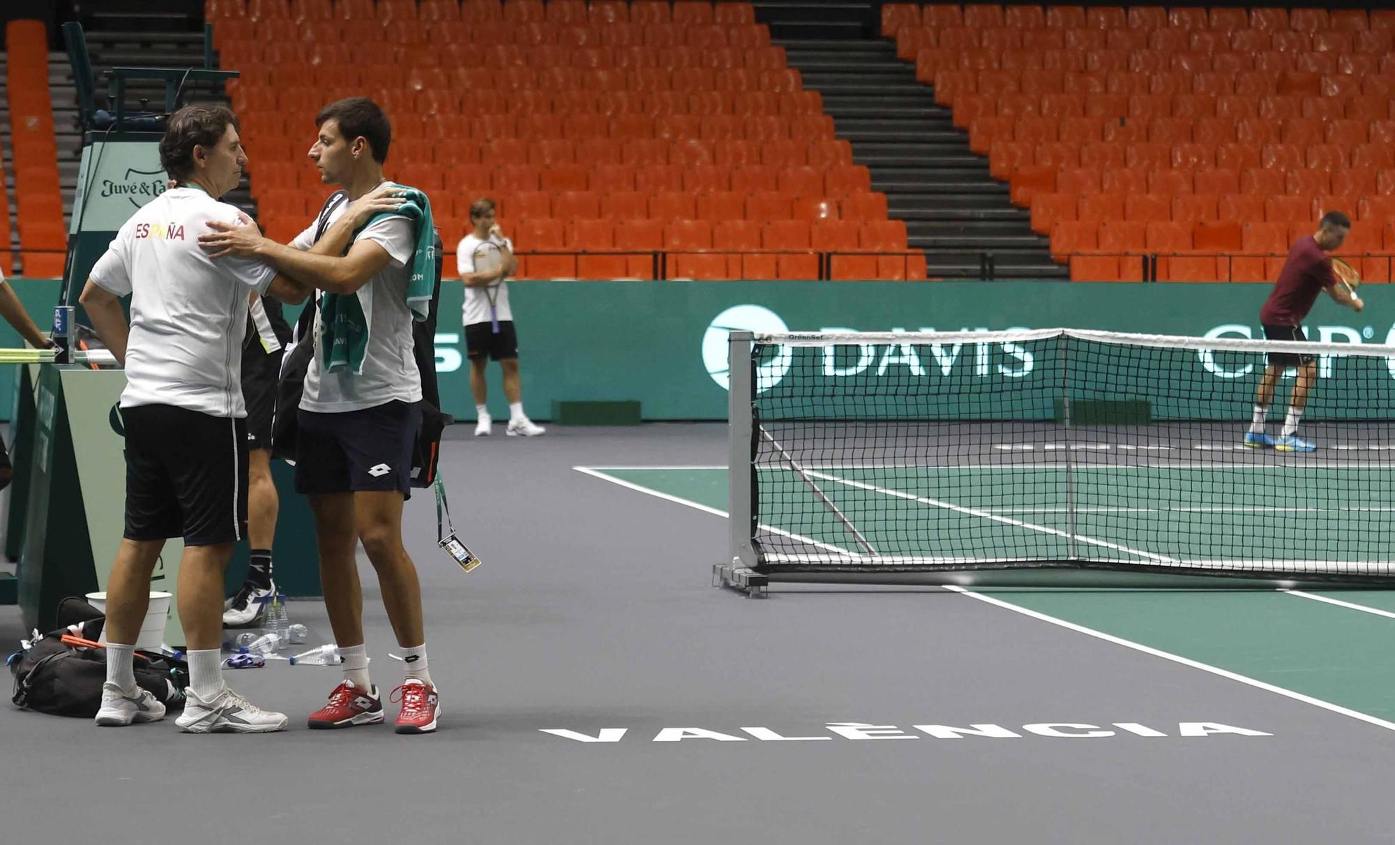 Primeros entrenamientos en La Fonteta de Copa Davis