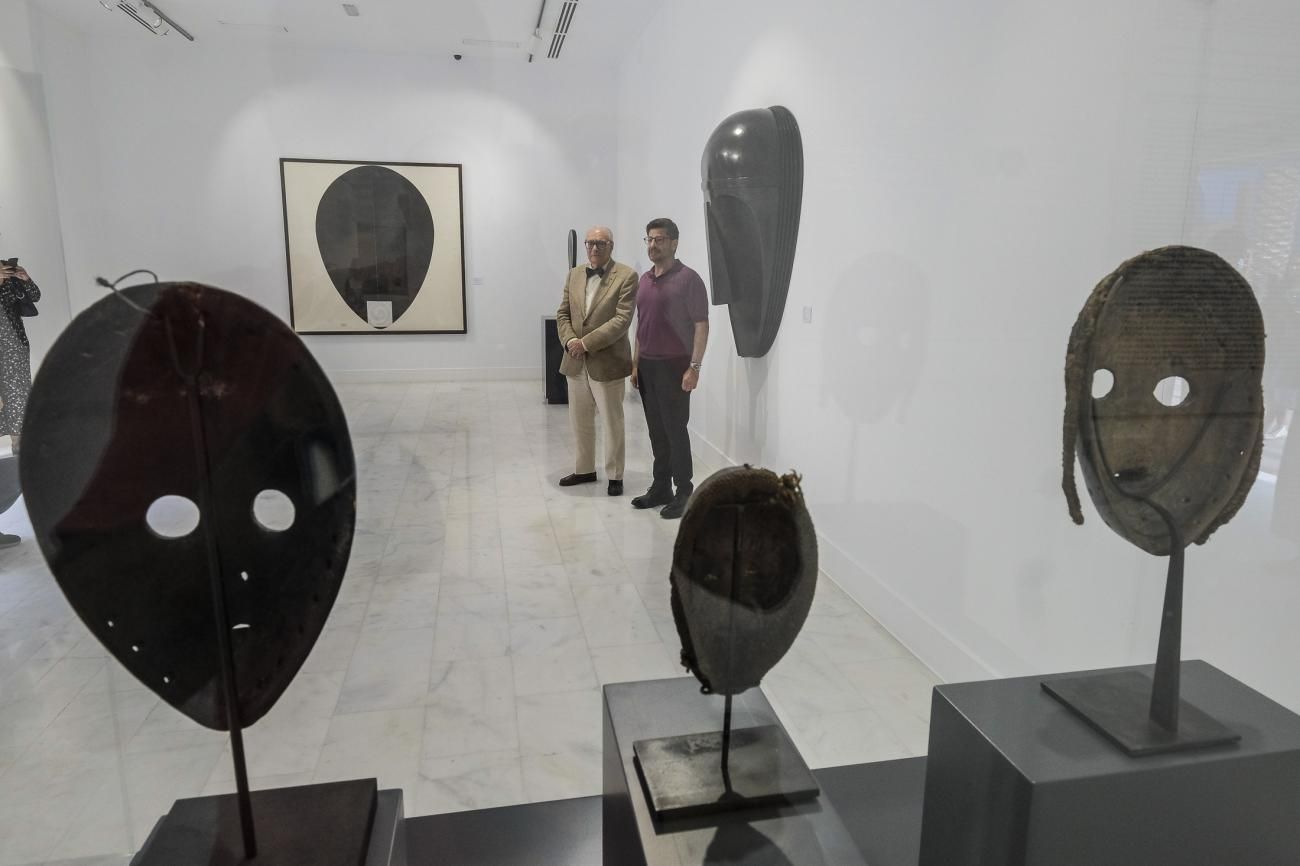 Exposición 'Afrocan' de Martín Chirino