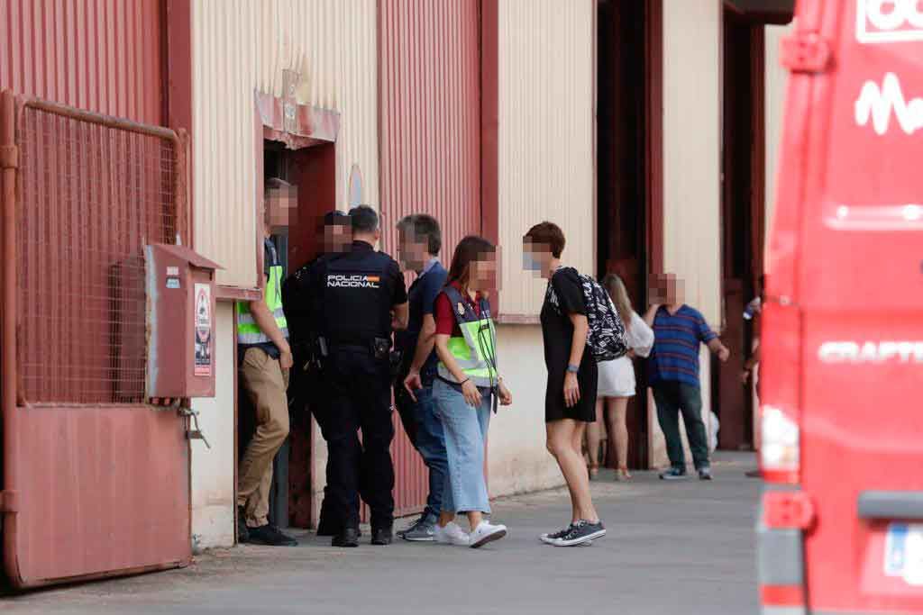 Un trabajador muere al caer del tejado de una empresa en el polígono de Son Castelló