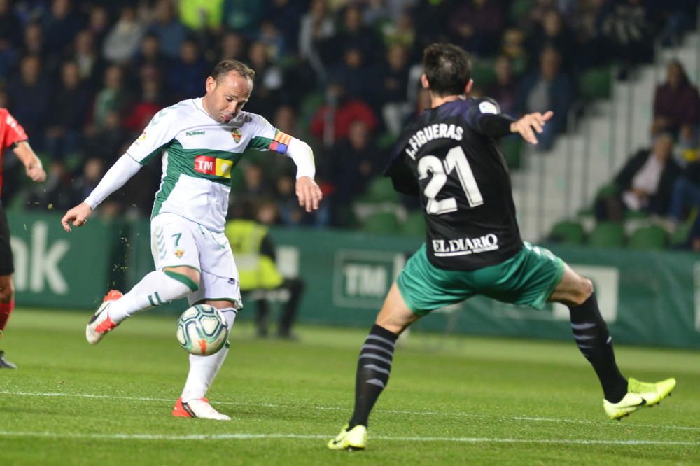 Las mejores fotografías del partido entre el Elche y el Racing de Santander