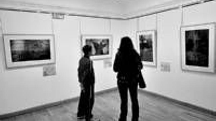 Los hermanos Bolaño clausuran hoy su exposición fotográfica de gran formato