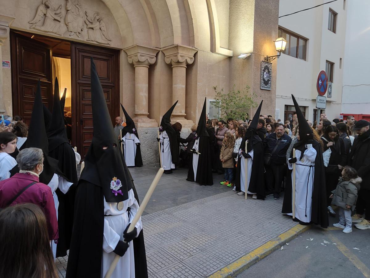 La estación de penitencia de la Cofradía de Jesús Cautivo en Ibiza
