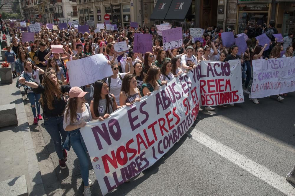 Estudiantes valencianos se manifiestan contra la sentencia de La Manada