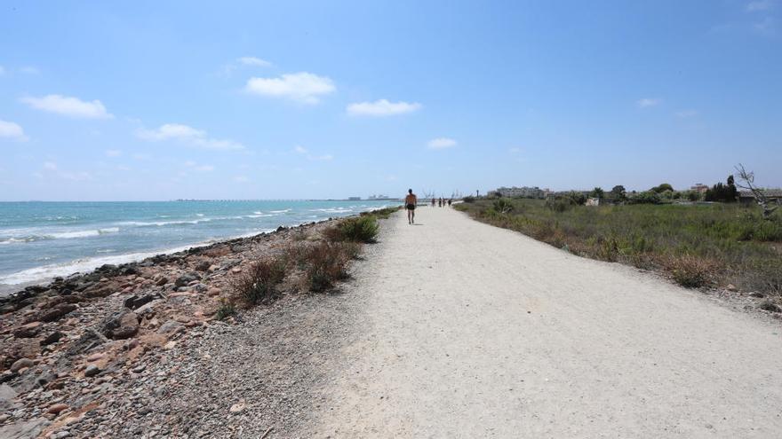 Vista del camino que se quiere adecuar como Sendero Azul.