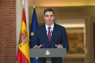 Comunicación no verbal: "Pedro Sánchez ha ofrecido un discurso frío y muy dramático dentro de un escenario preparado"