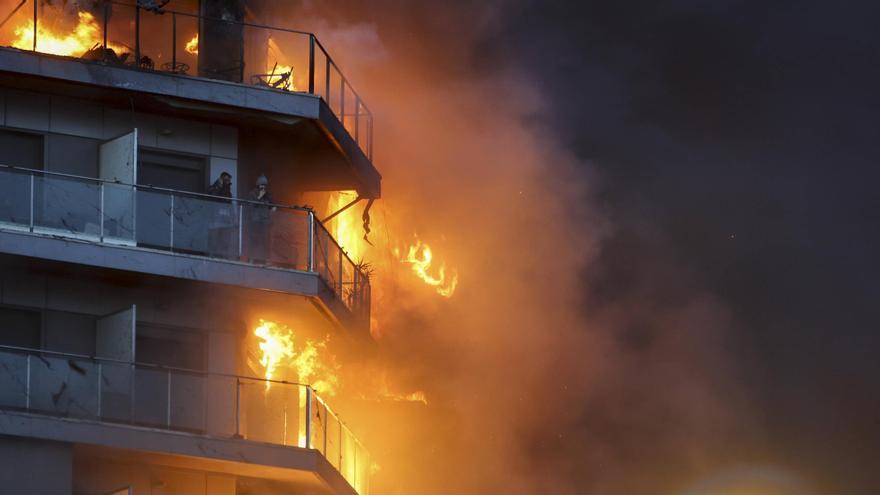 Els perits de les asseguradores visitaran dijous l’immoble de l’incendi de Campanar