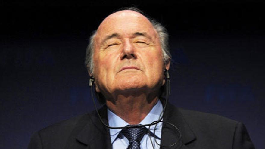 Blatter, suspès 90 dies com a president de la FIFA