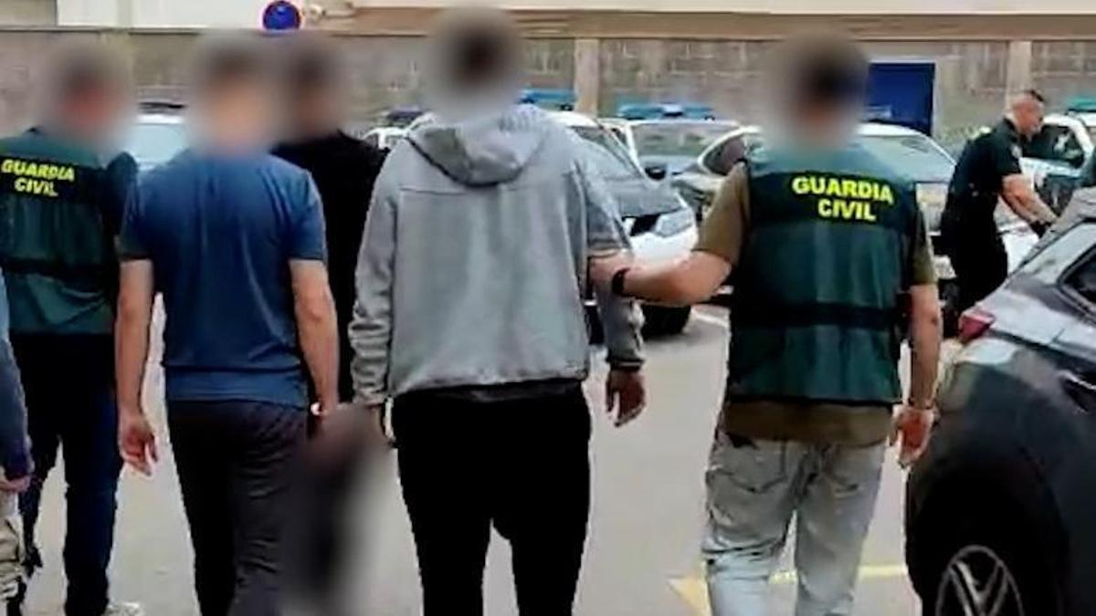 Traslado de los detenidos en Torrevieja.
