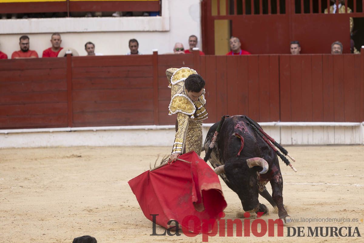 Tarde histórica en Abarán con la alternativa de José María Trigueros y el indulto de Tomás Rufo, junto a Castella salieron a hombros