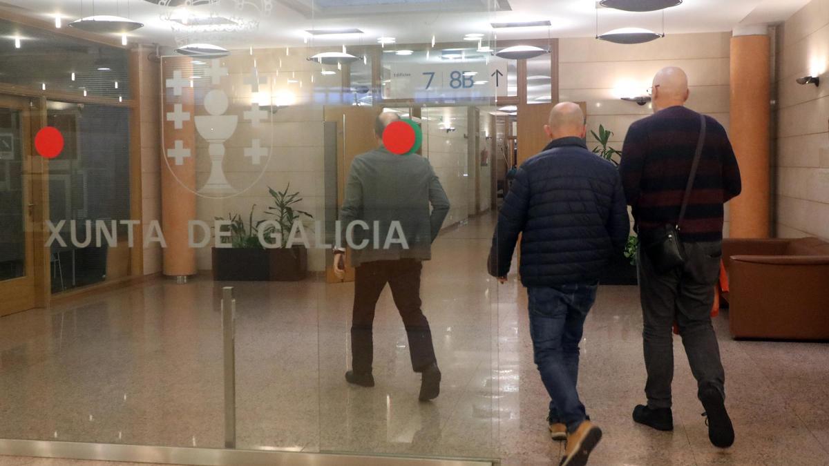 Entrada de la Xunta en San Caetano.