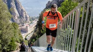 MONTSERRAT . CURSES DE MUNTANYA . VERTICAL MONTSERRAT 2023