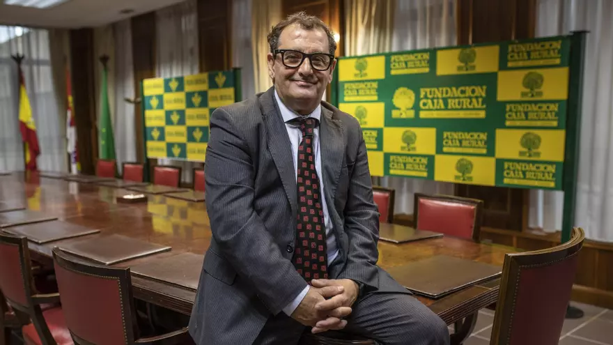 Narciso Prieto: "La Fundación  lleva años implicada en la lucha contra el cáncer de mama porque nos afecta a todos"