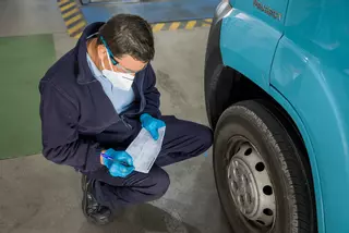 Este es el truco del “coche comodín” para pasar la ITV que la Guardia Civil está persiguiendo