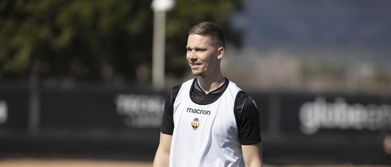 Roland Baas, en un entrenamiento con el CD Castellón.