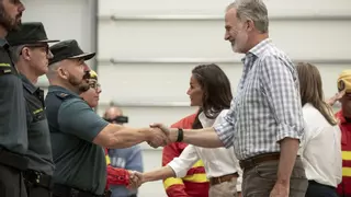 «Gratitud, reconocimiento y comprensión» de los reyes a los que lucharon contra los incendios de Ourense